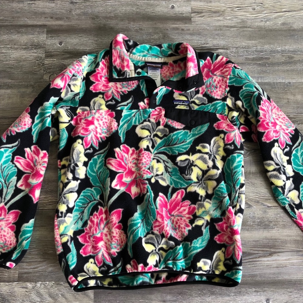 Floral Patagonia Synchilla Pull-Over